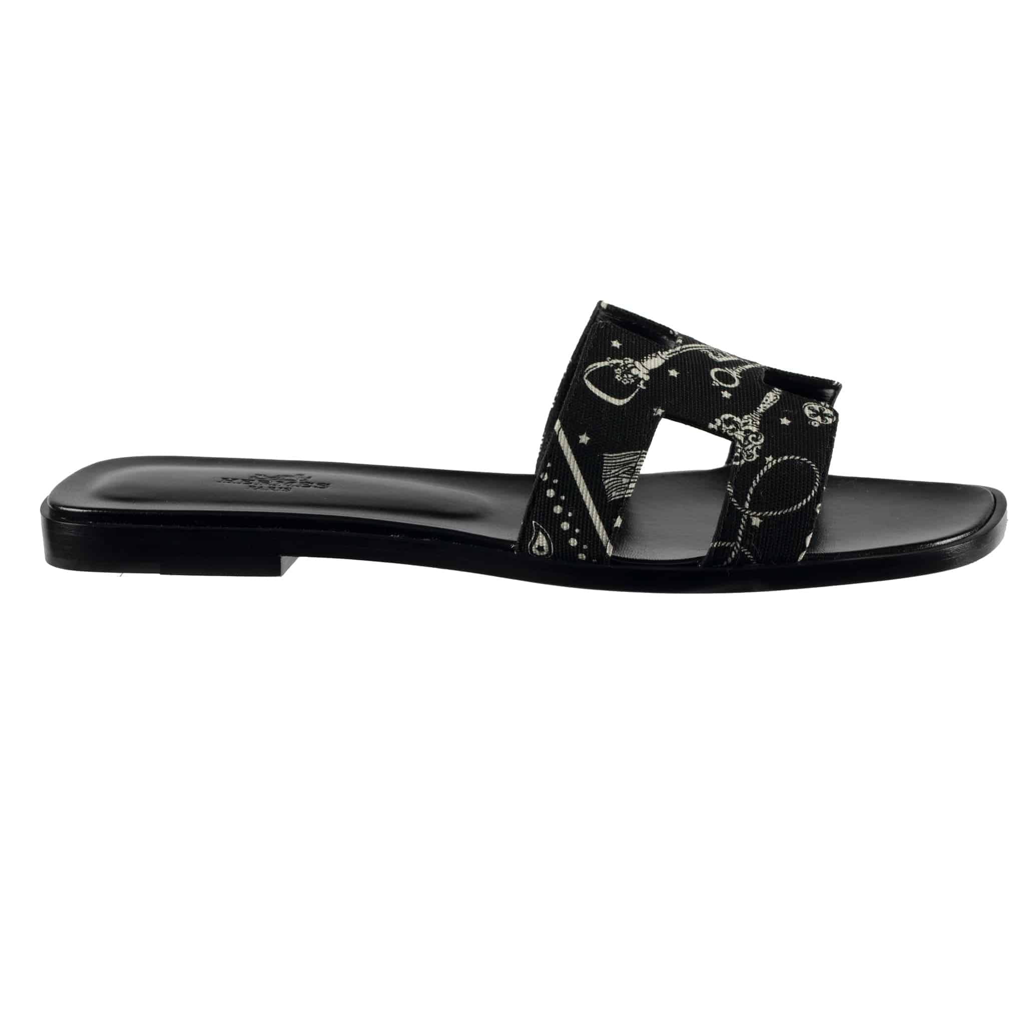 HERMES ORAN SANDAL BLACK SMOOTH LEATHER WITH CANVAS PATTERN 38 FR - On Repeat